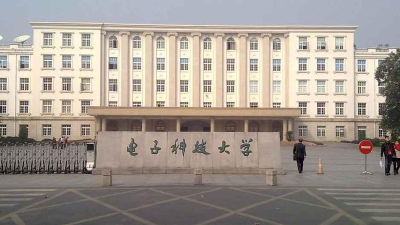 三极管开关作用揭秘：图解带你了解其工作原理